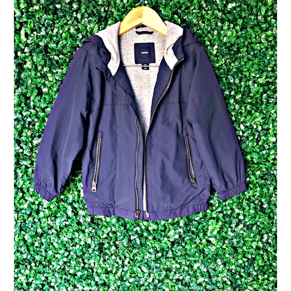 67. 2/$30 Gap Child windbreaker - Picture 1 of 5